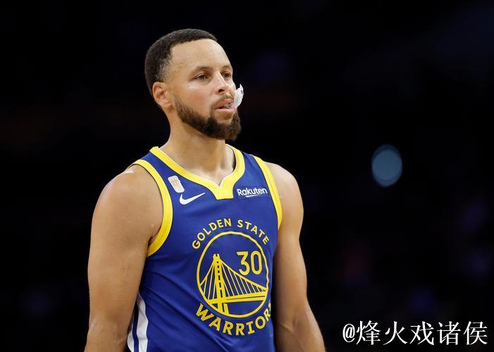 库里迎突破,30岁后45次40+表现,超越乔丹成历史第一! 库里迎突破,30岁后45次40+表现,超越乔丹成历史第一!